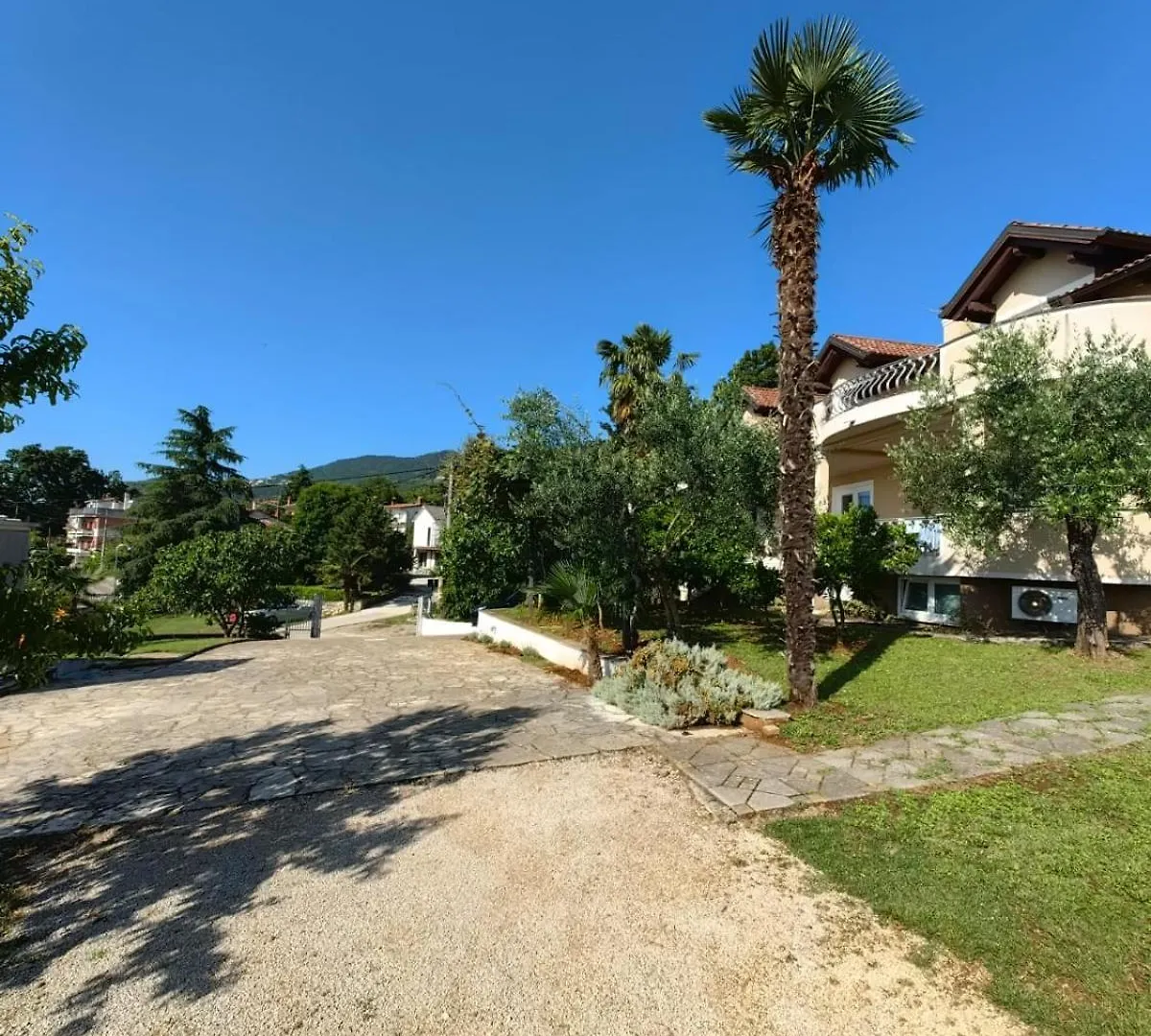 Rosemary Apartments Lovran